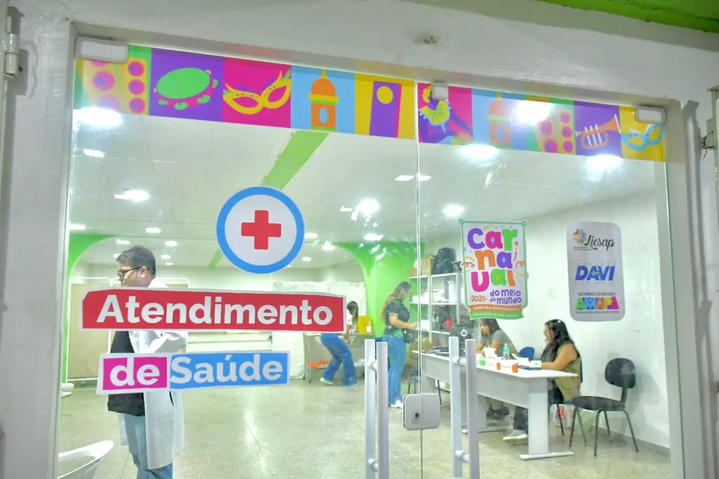 Durante os desfiles, nos dias 13 e 14 de fevereiro, será montado um ponto fixo de atendimento pré-hospitalar
