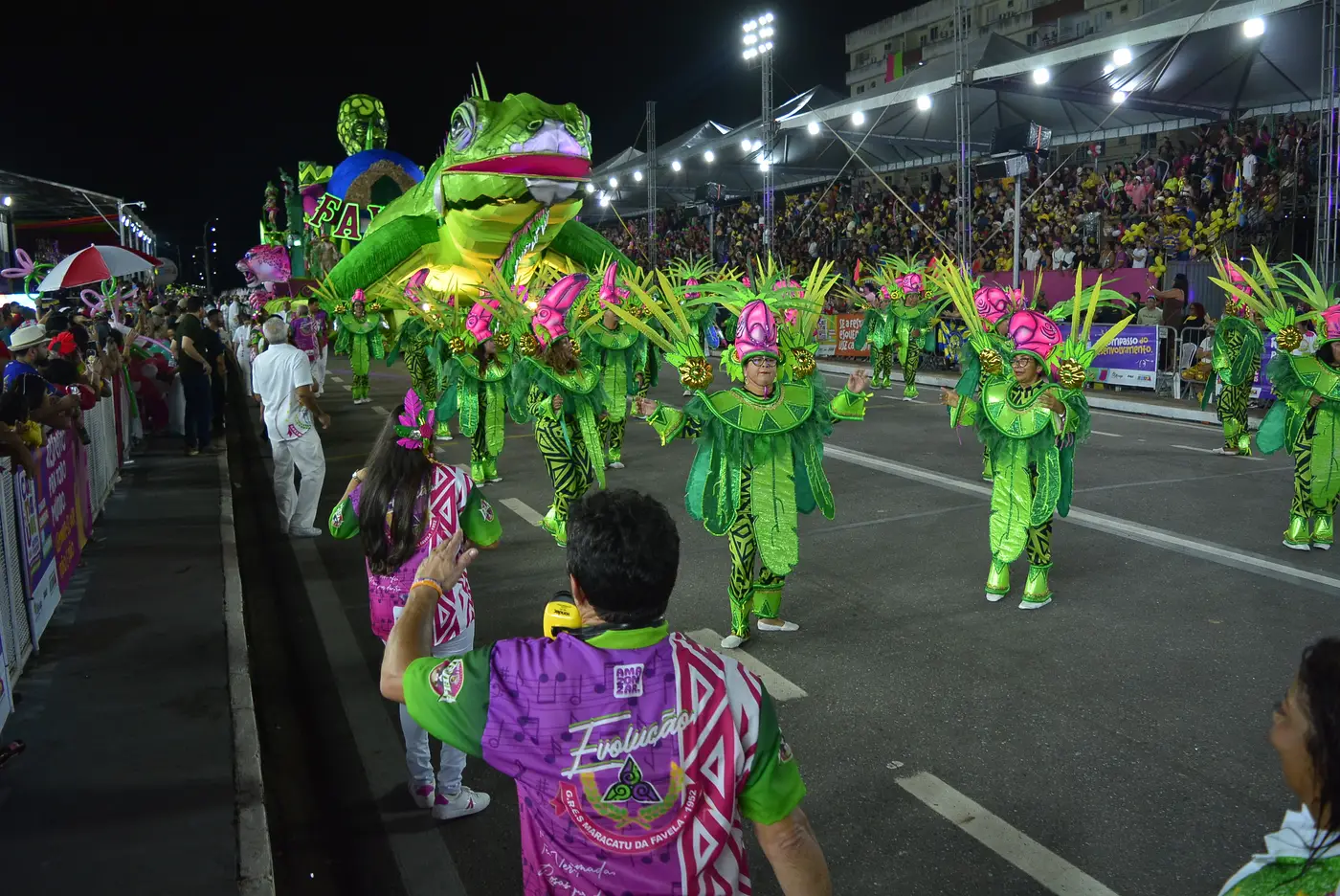 Os desfiles das escolas de samba abrem oficialmente a temporada carnavalesca no Amapá