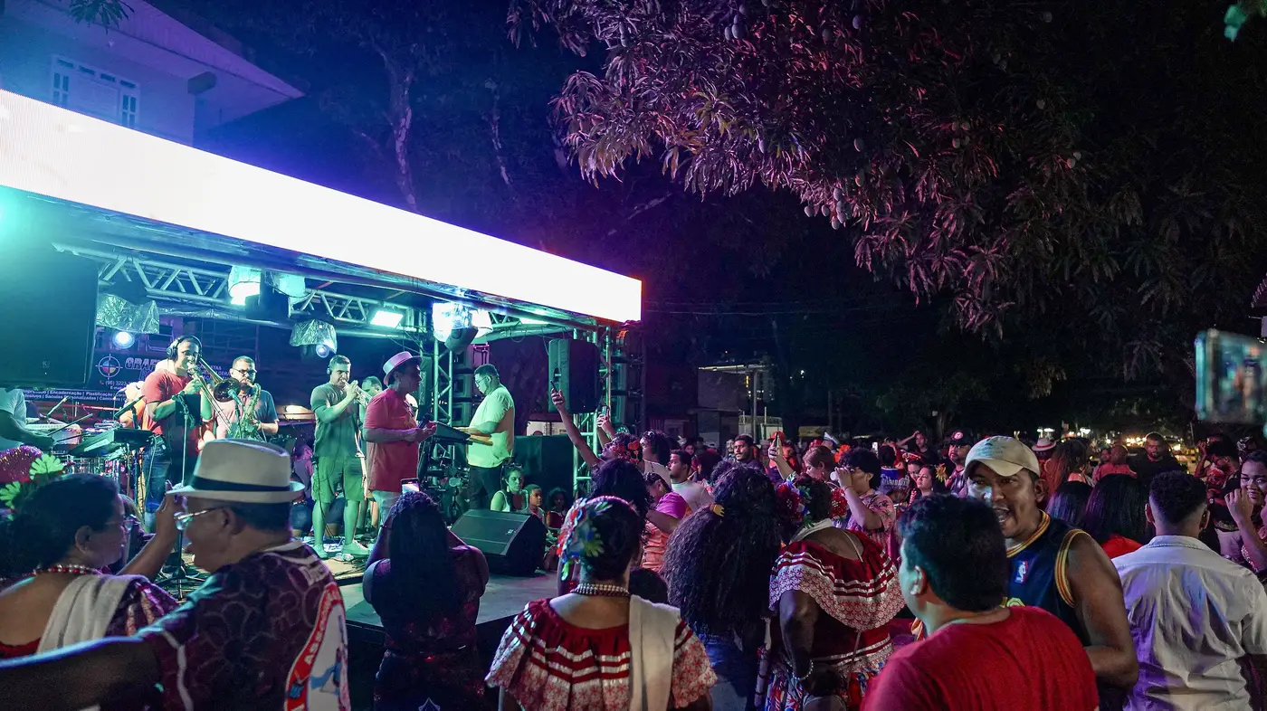 Show gratuito do poeta Osmar Júnior e seus convidados encerram projeto ‘Caminhos do Laguinho'