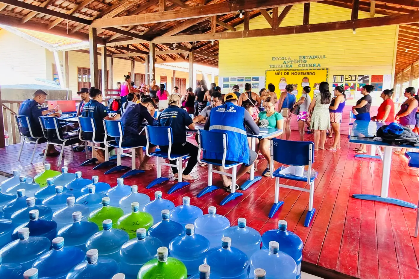 Governo do Amapá repassará mais de 1,6 mil garrafões de água mineral e kits de alimentos para famílias no Bailique