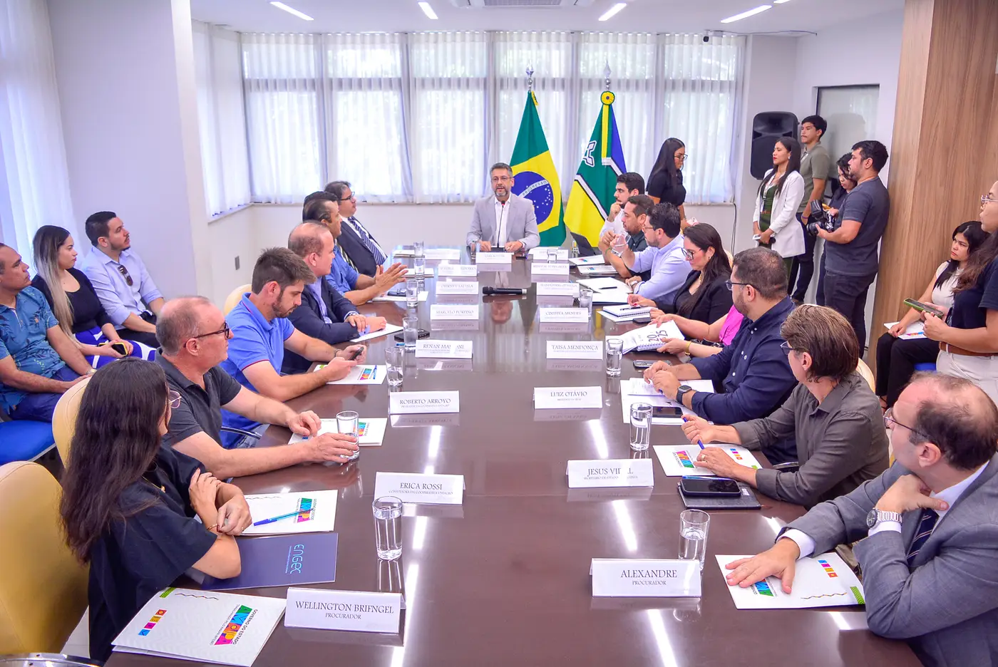 Encontro reuniu representantes dos cartórios, gestores e associações de produtores rurais