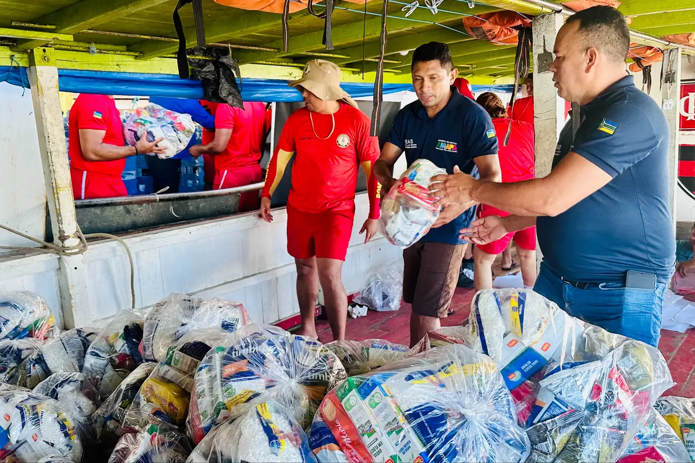 Neste primeiro dia de distribuição dos kits, um total de 537 famílias estão sendo atendidas