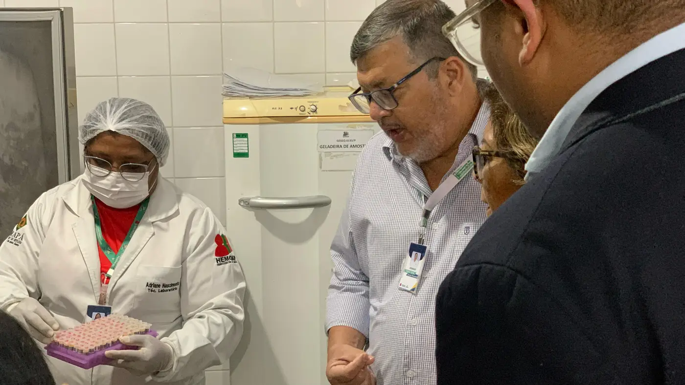 O objetivo da visita foi conhecer o funcionamento do sistema de coleta e processamento de sangue realizado pelo Hemoap