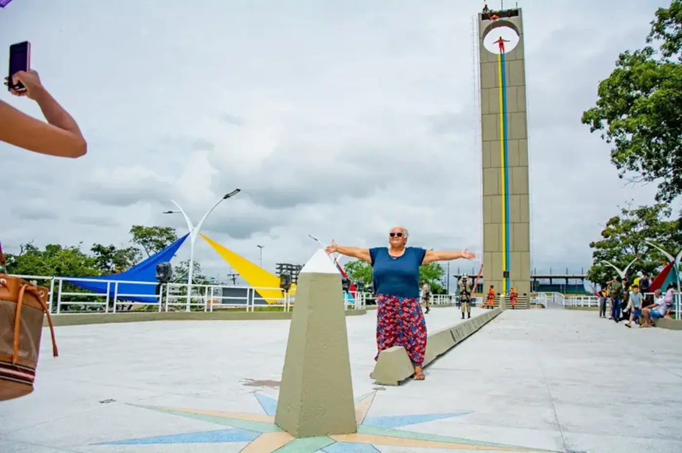 O equinócio ocorre duas vezes ao ano, em março e setembro, quando o Sol se posiciona exatamente sobre a Linha do Equador