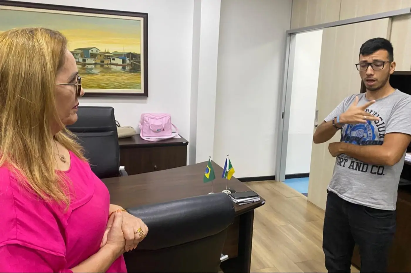 Secretária de Saúde, Nair Mota, acolheu as demandas levadas pela Associação dos Surdos do Amapá