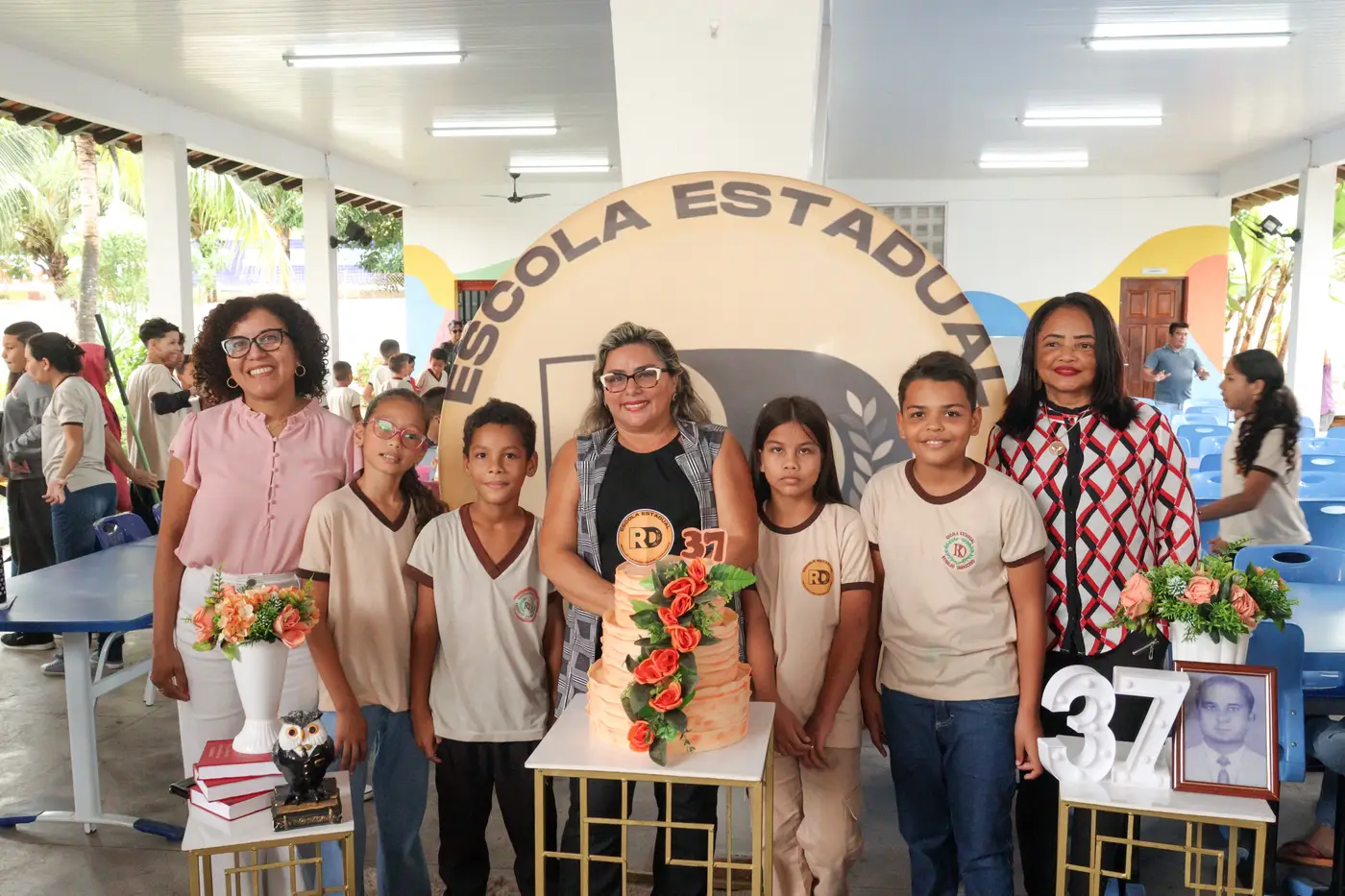 Comunidade Escolar da Escola Reinaldo Damasceno comemorou aniversário de 37 anos