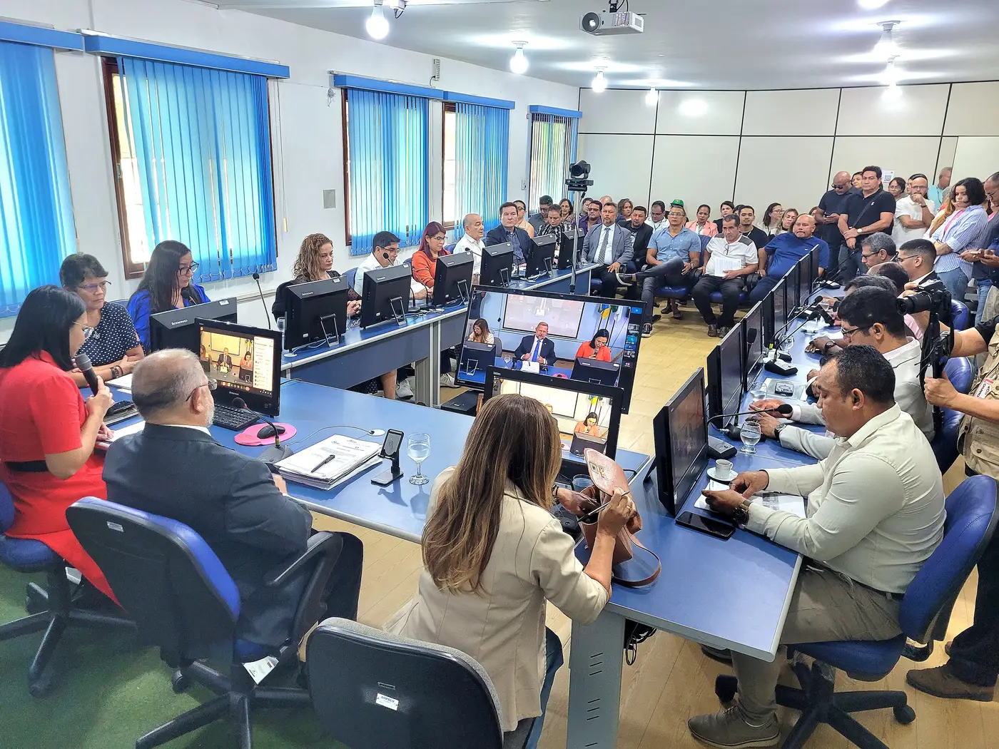 Reunião ocorreu no Plenário da Amprev