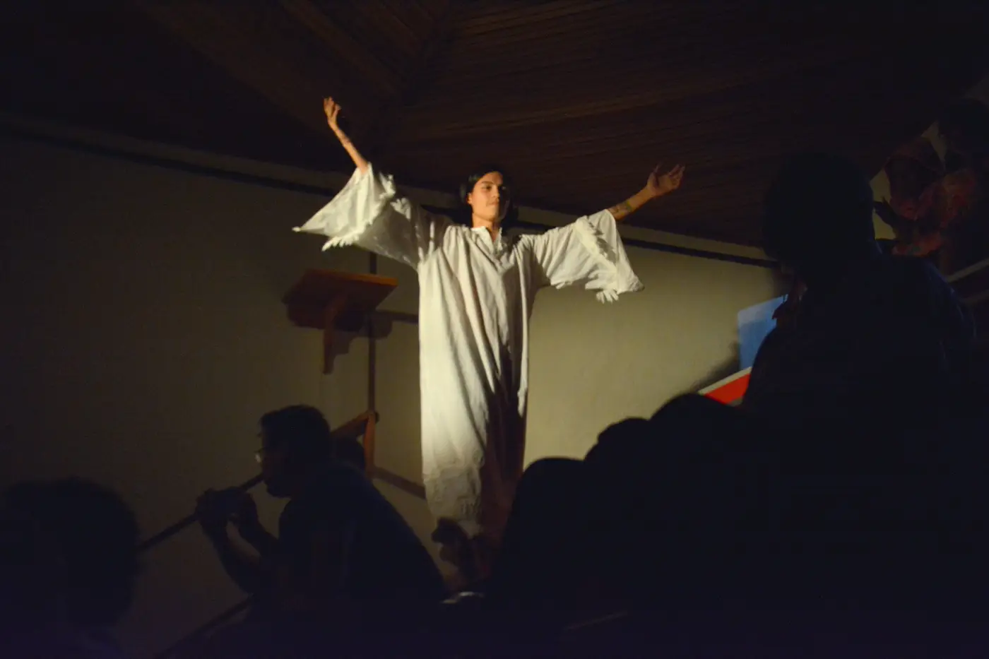 Os espetáculos representaram o processo de crucificação, morte e ressurreição de Jesus Cristo