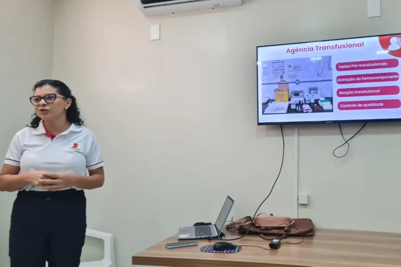Entre os dias 14 e 16 de abril, foram realizadas capacitações com as equipes sobre as etapas do procedimento transfusional