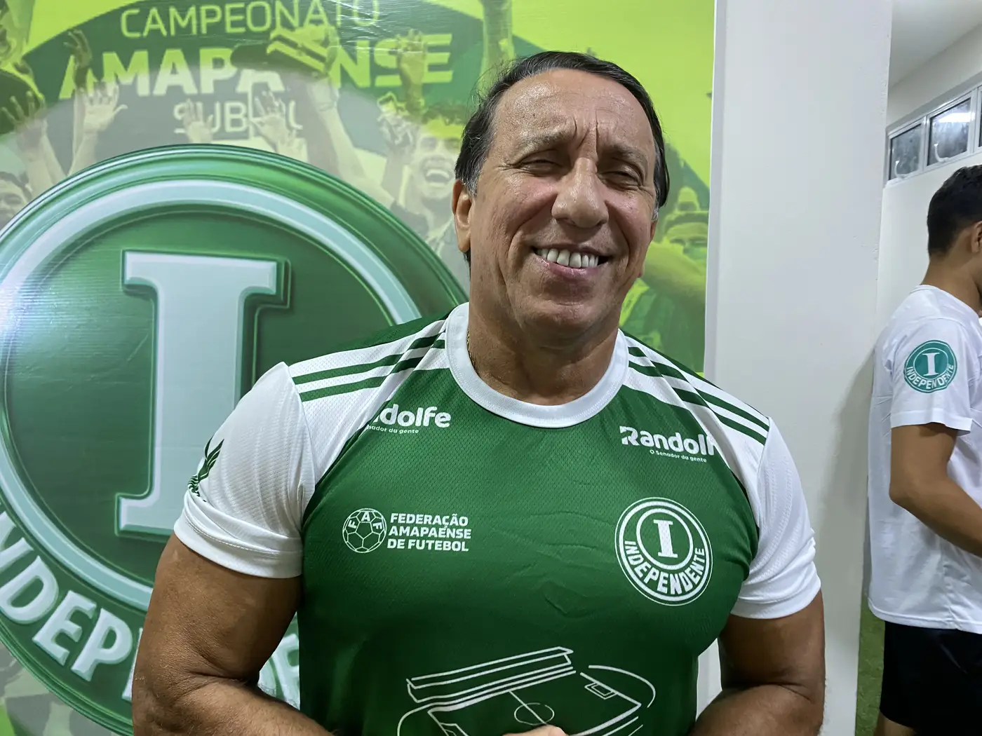 Raimundo Miranda celebrou a entrega do espaço esportivo em Santana