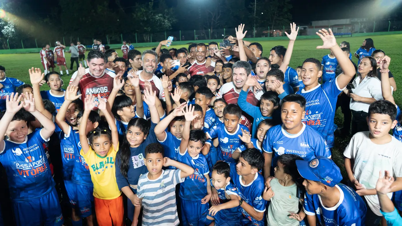 Estádio foi reformado para envolver crianças e jovens no esporte