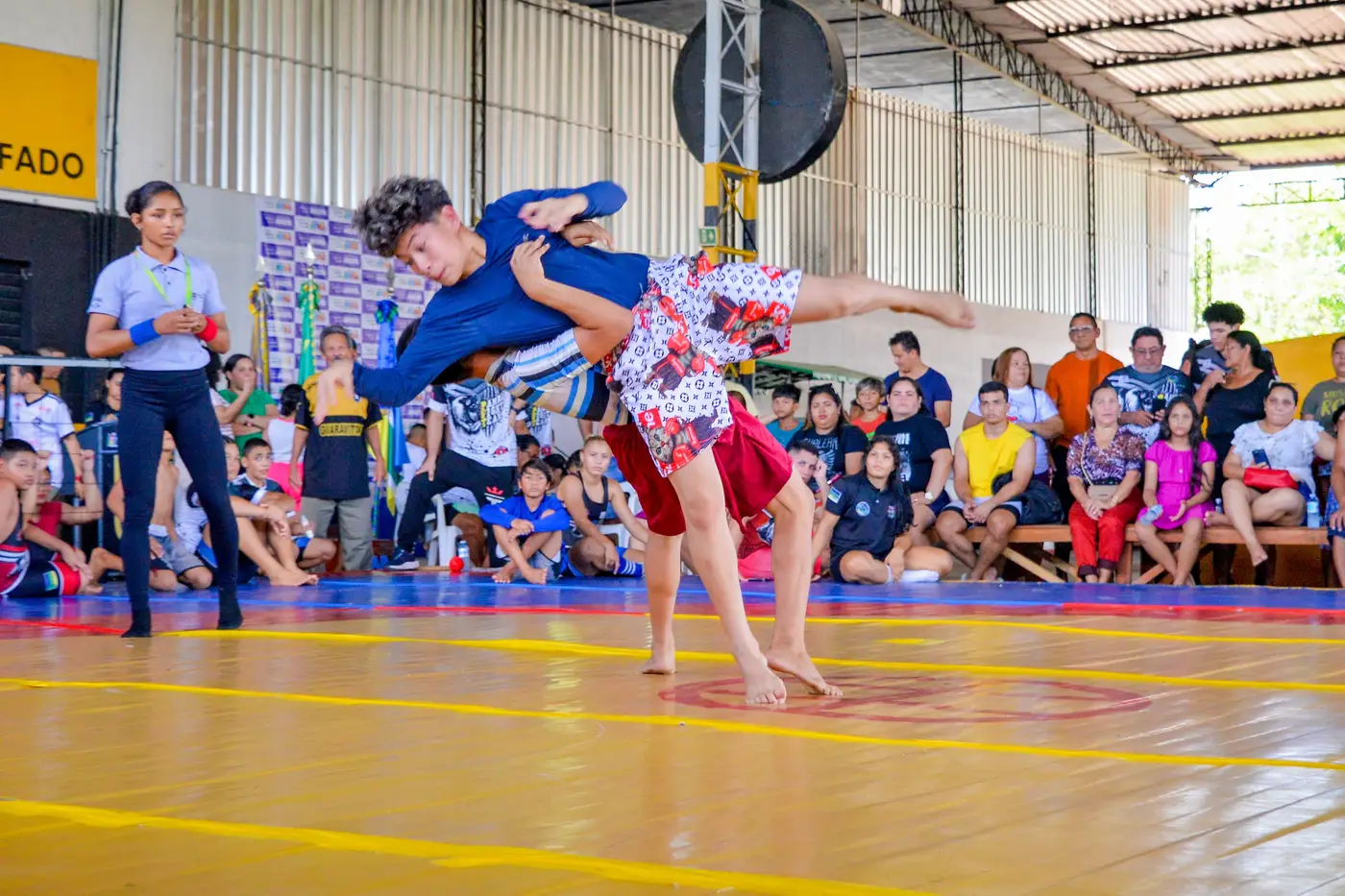 Cerca de 200 atletas participaram da 3ª Copa Veiga Cabral de Wrestling, realizada em Macapá