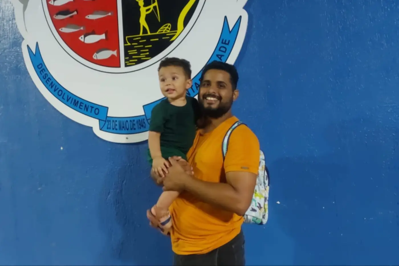 Ruan Araújo e o filho Yan durante a inauguração do Natizão