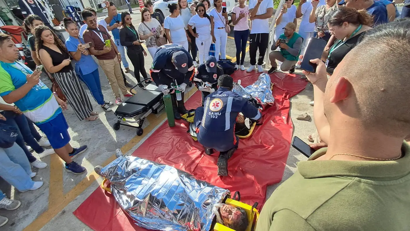 Semana de Enfermagem do Samu contou com simulação de resgate no rio Amazonas