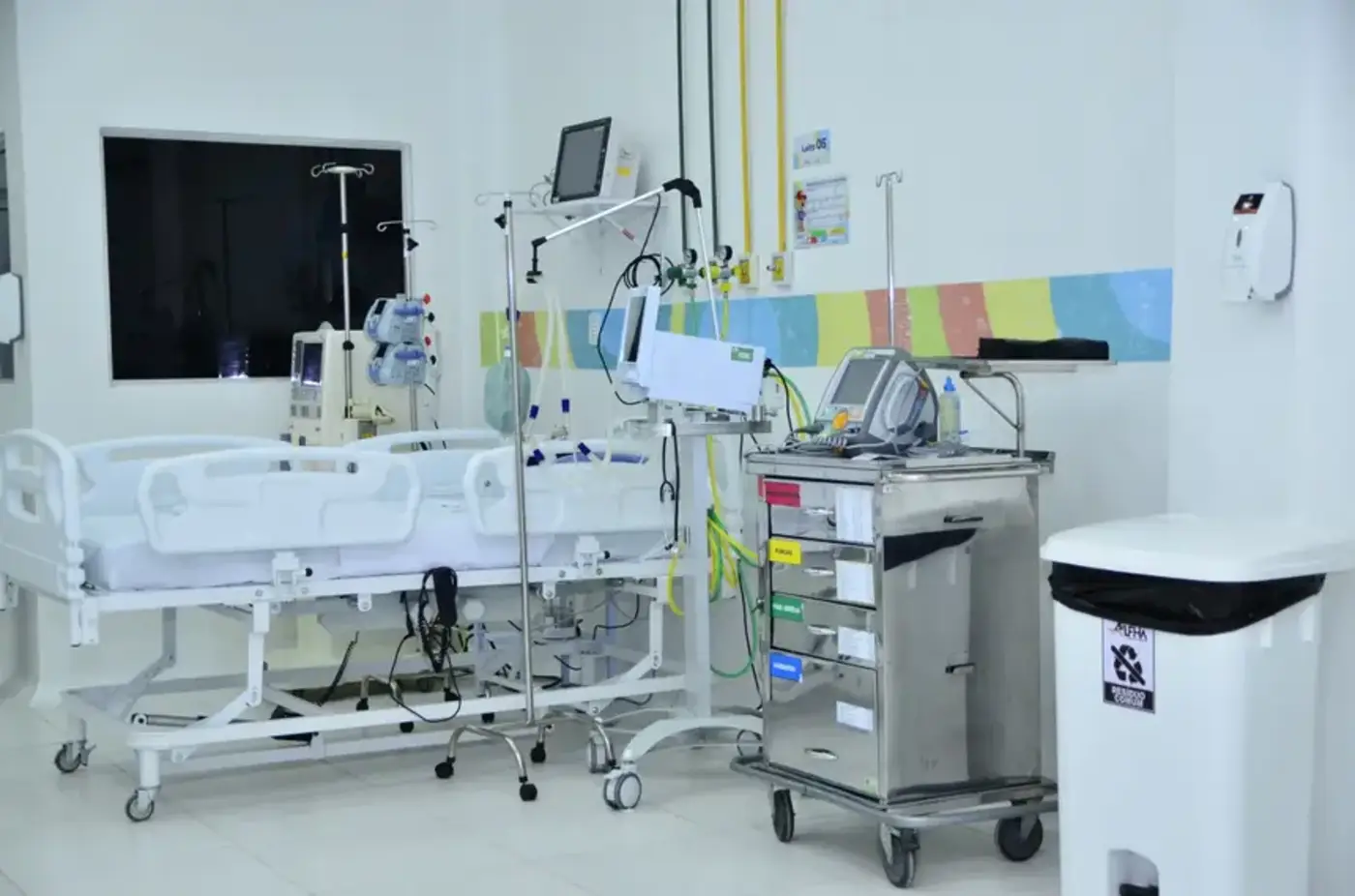 Todos os 20 leitos da UTI pediátrica do Hospital da Criança estão ocupados por pacientes com SRAG, no Amapá
