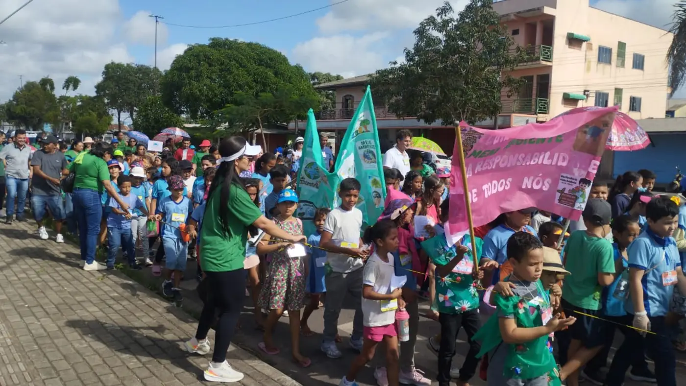 Objetivo é sensibilizar sobre os cuidados com o meio ambiente, tanto com a comunidade do Congós quanto com os alunos