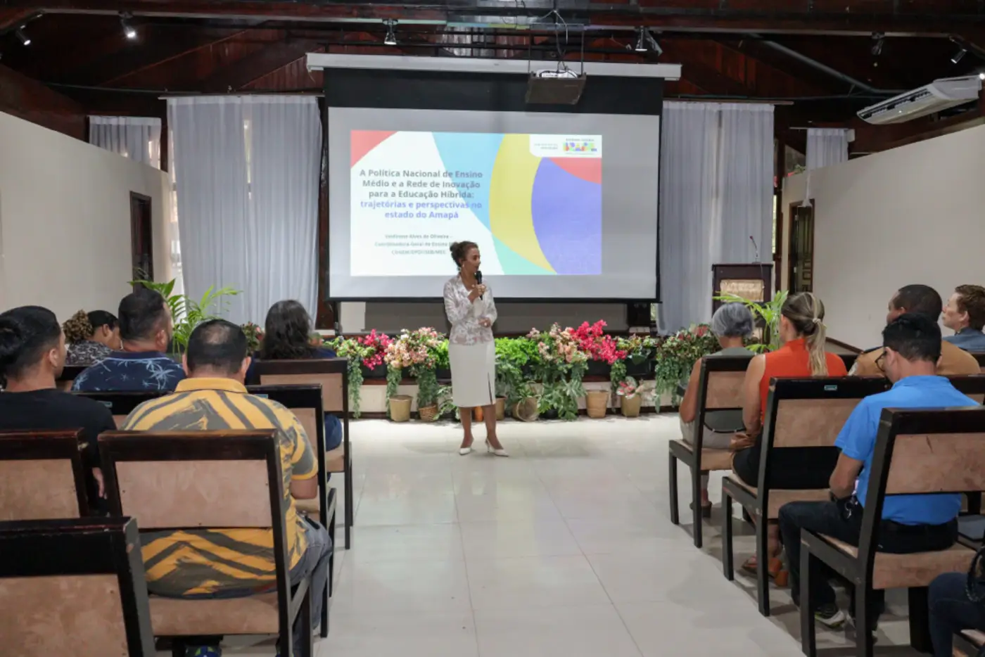 Palestra do MEC em Macapá discute a Política Nacional de Ensino Médio e a Rede de Inovação para a Educação Híbrida