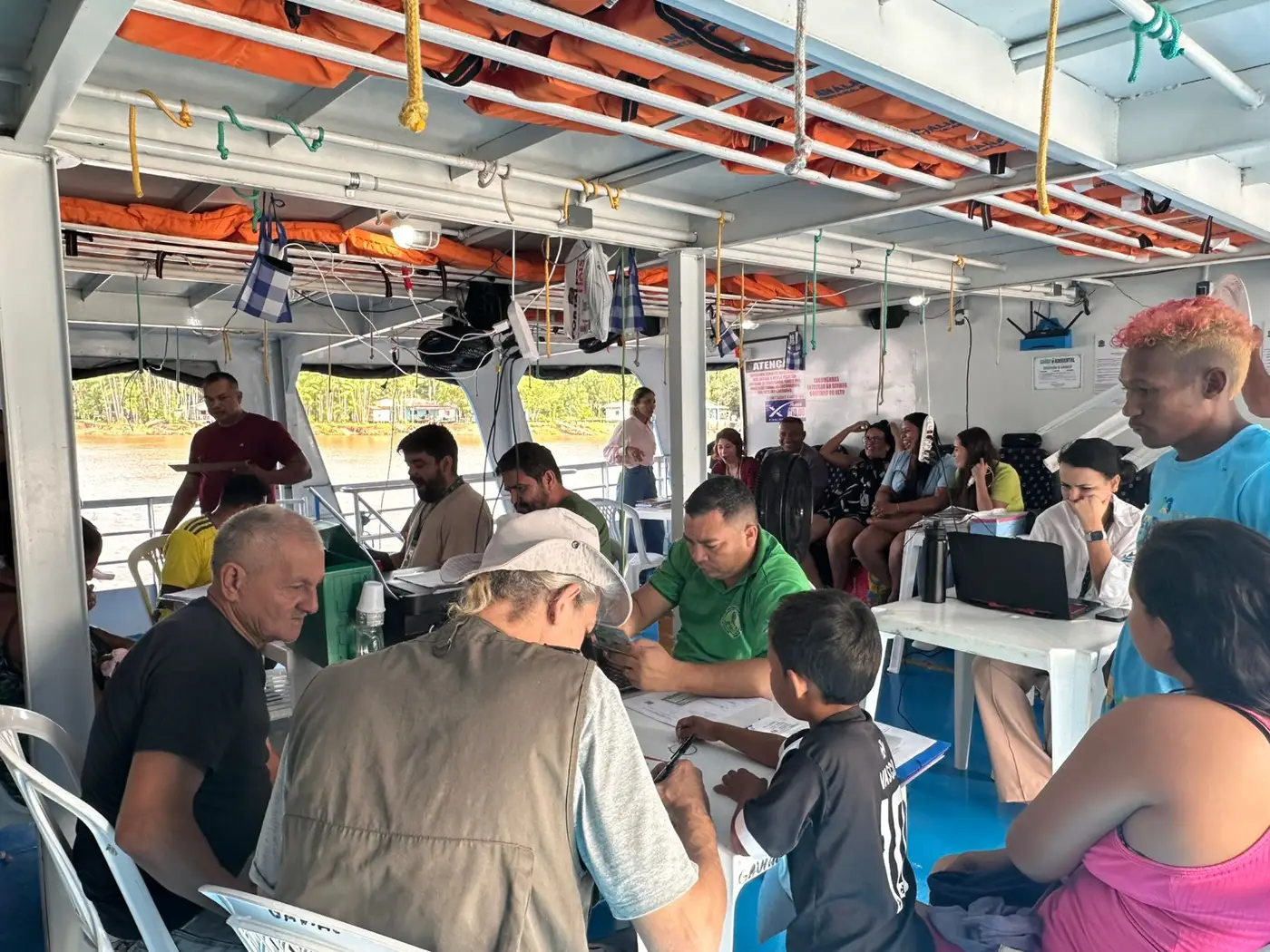 Comunidades de Vila Progresso, Limão do Curuá, Itamatatuba e Ipixuna Miranda receberam uma série de atendimentos