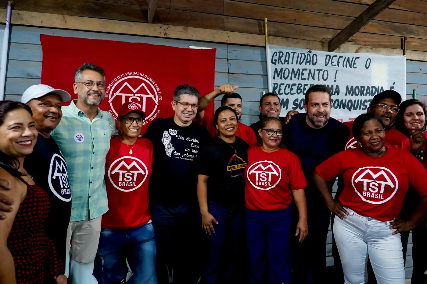 Com a cessão das titularidades, será promovida a urbanização para gerar dignidade e acesso à moradia na região