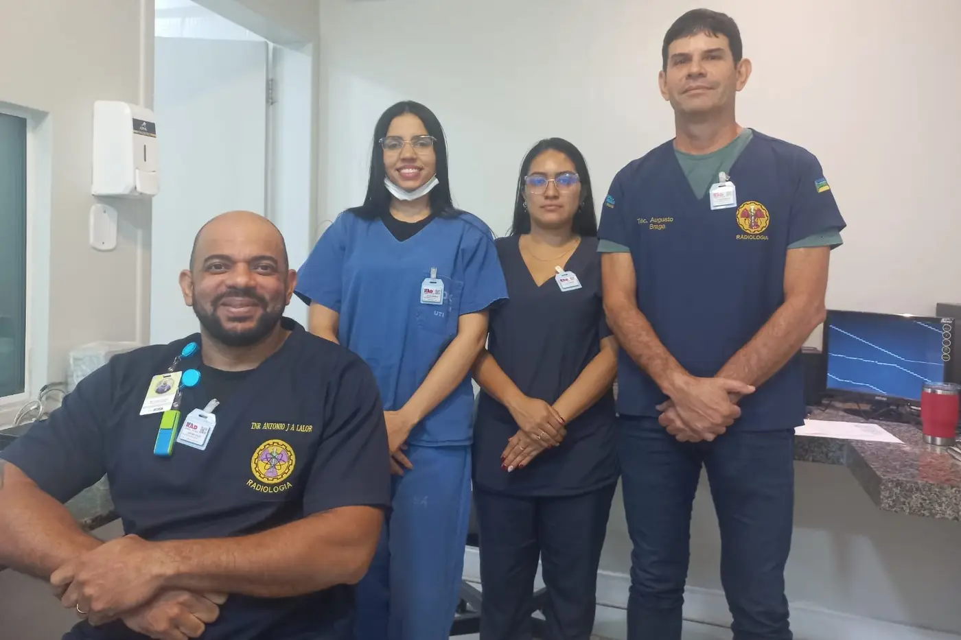 Equipe de tecnólogos e técnicos em Radiologia do HE de Macapá, com os dispositivos de uso individual