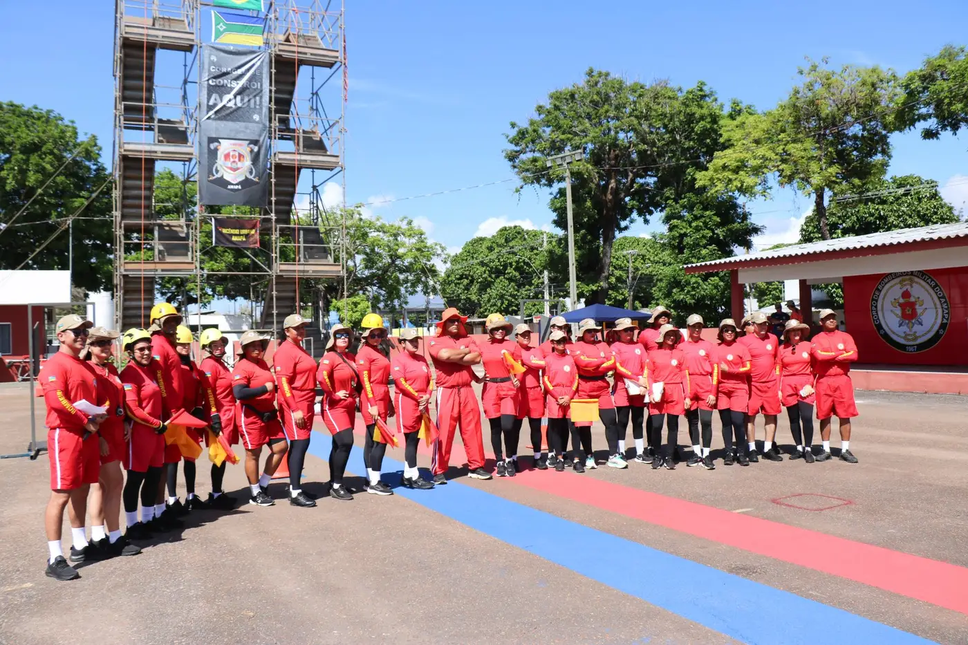 Participantes do Bombeiro de Aço no Amapá
