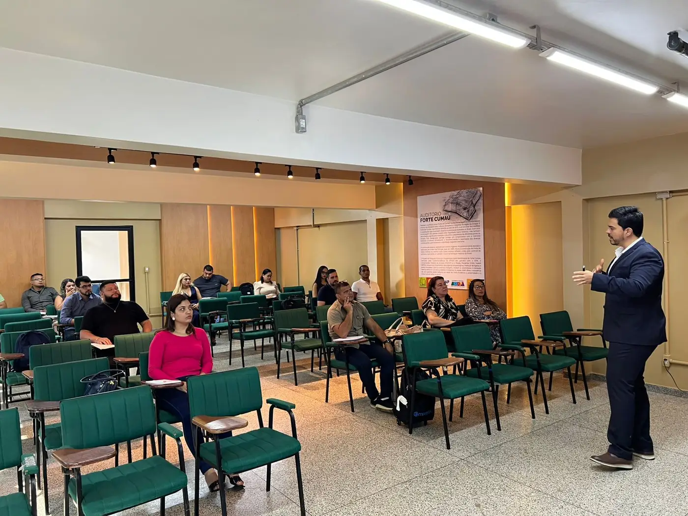 A formação foi voltada para profissionais que atuam com planejamento orçamentário e financeiro