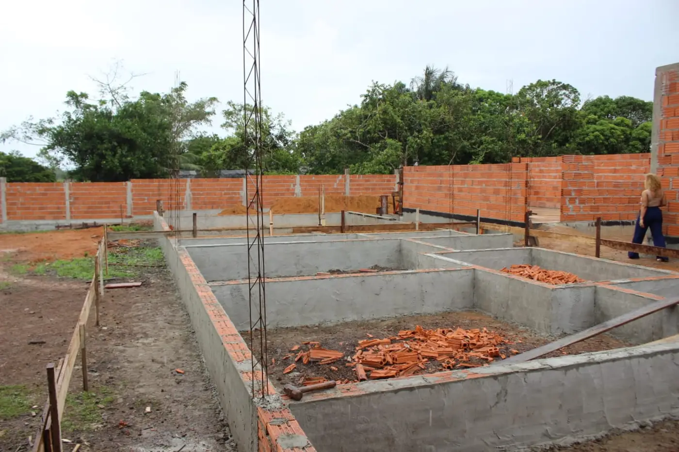 A obra foi iniciada em maio e tem previsão de entrega para novembro, com investimento de mais de 1,1 milhão