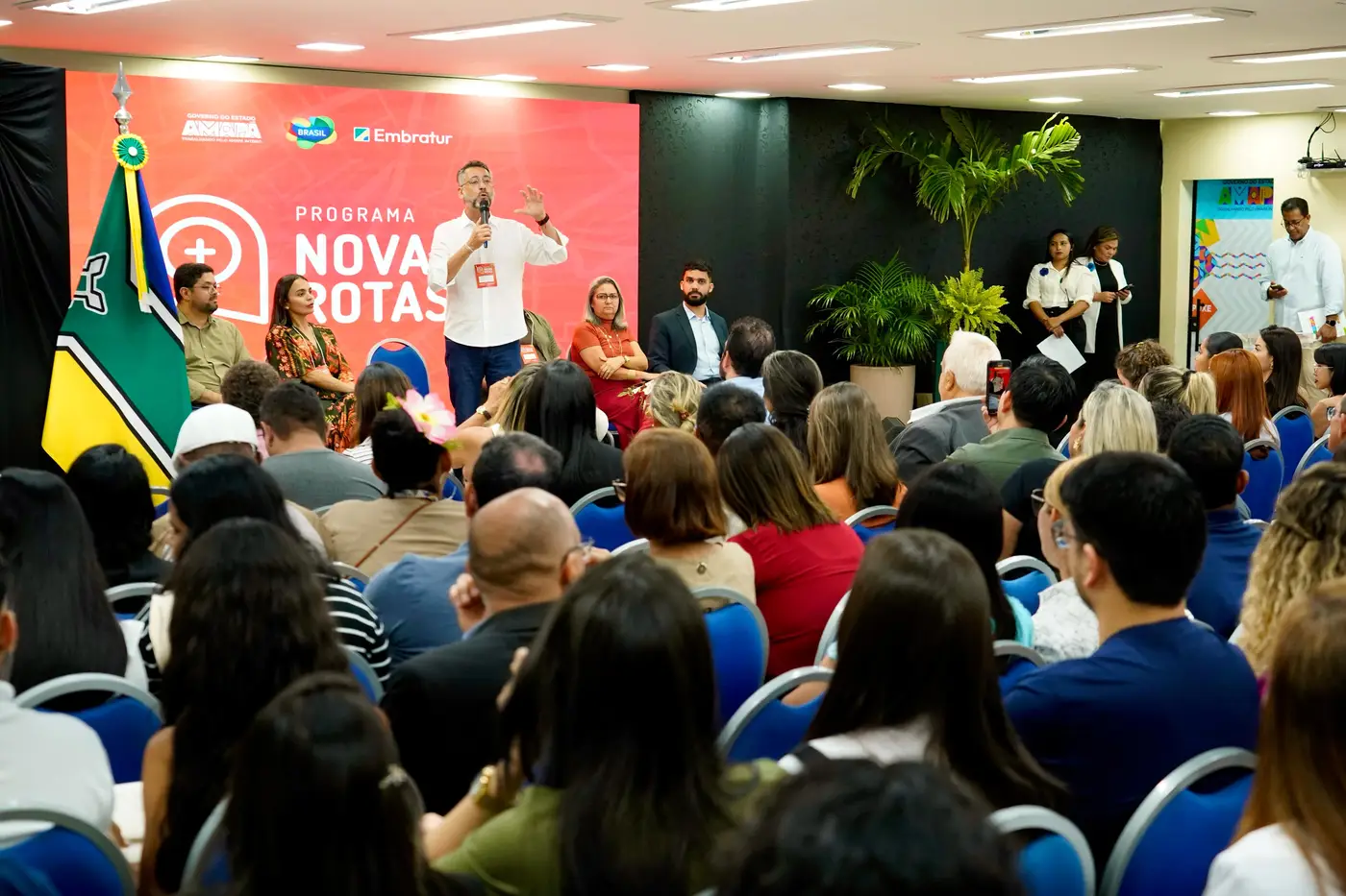 Governador Clécio Luís durante o lançamento oficial do Programa Novas Rotas, no Palácio do Setentrião, em Macapá