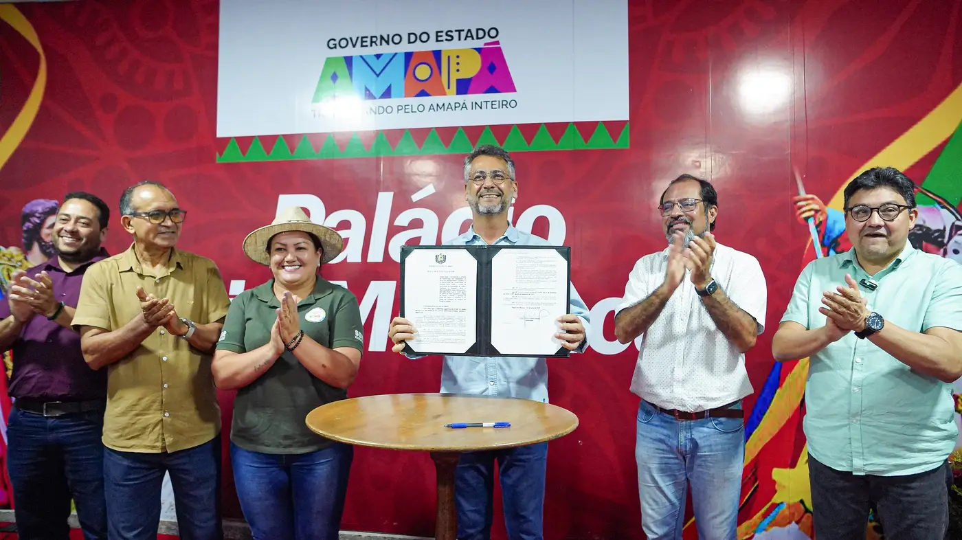 Governador Clécio Luís oficializa mais uma etapa da valorização do funcionalismo público no Amapá.
