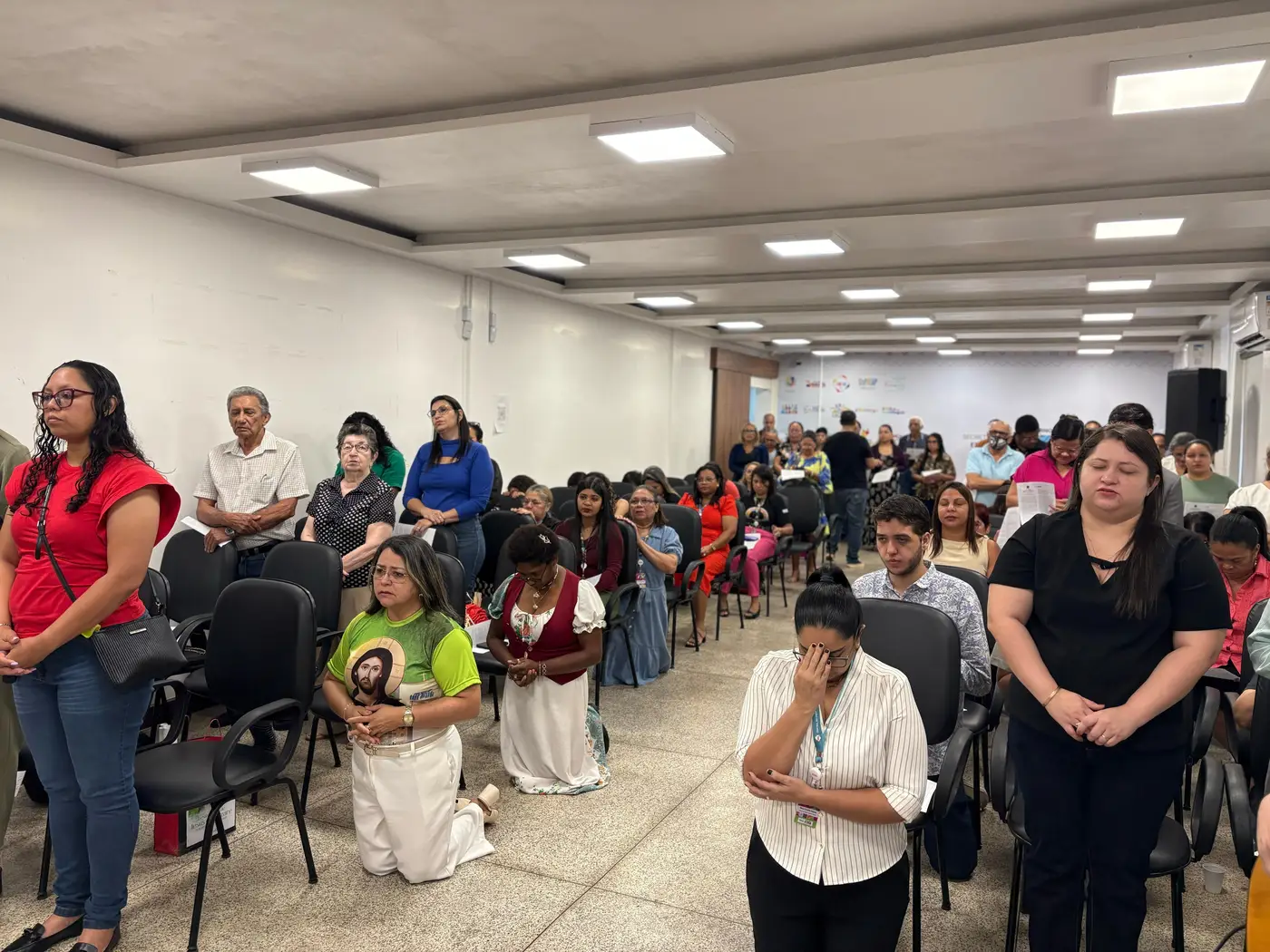 O momento faz parte da programação preparatória para o Círio de Nazaré 2025 e reuniu servidores, colaboradores e representantes da comunidade escolar