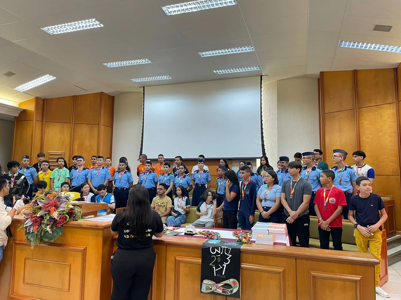 Estudantes de escolas estaduais do Amapá receberam medalhas e premiações durante cerimônia em Macapá