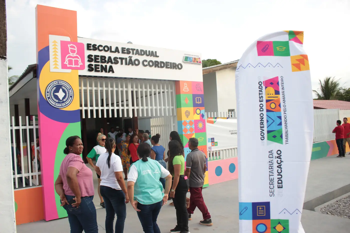 Já foram entregues 24 escolas, em benefício de mais de 8 mil estudantes