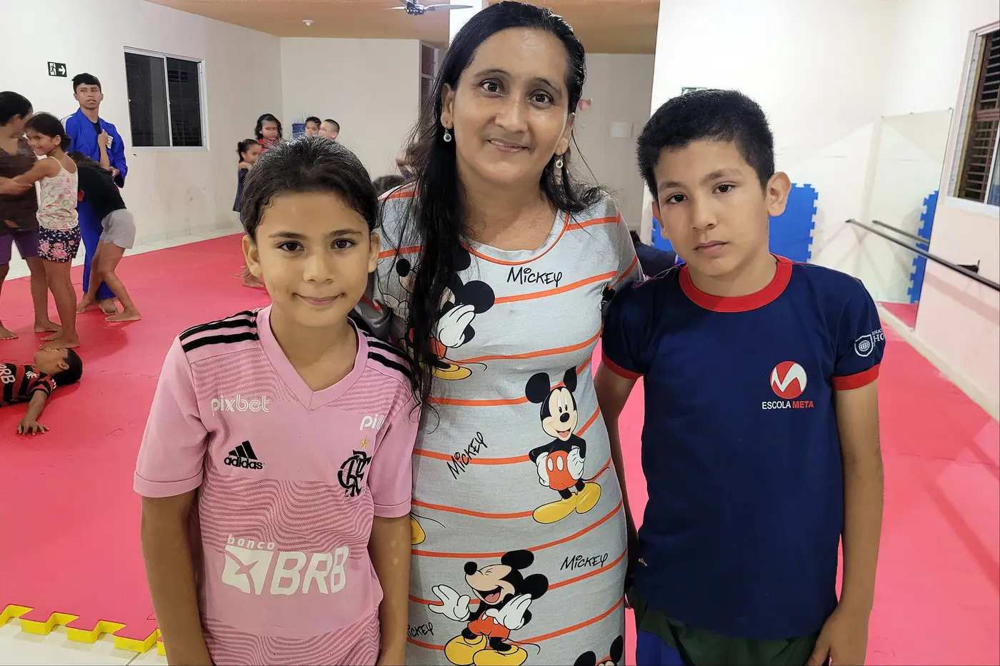 Florida Pereira inscreveu os filhos para estimular o desenvolvimento físico e mental, com uma nova oportunidade de vida