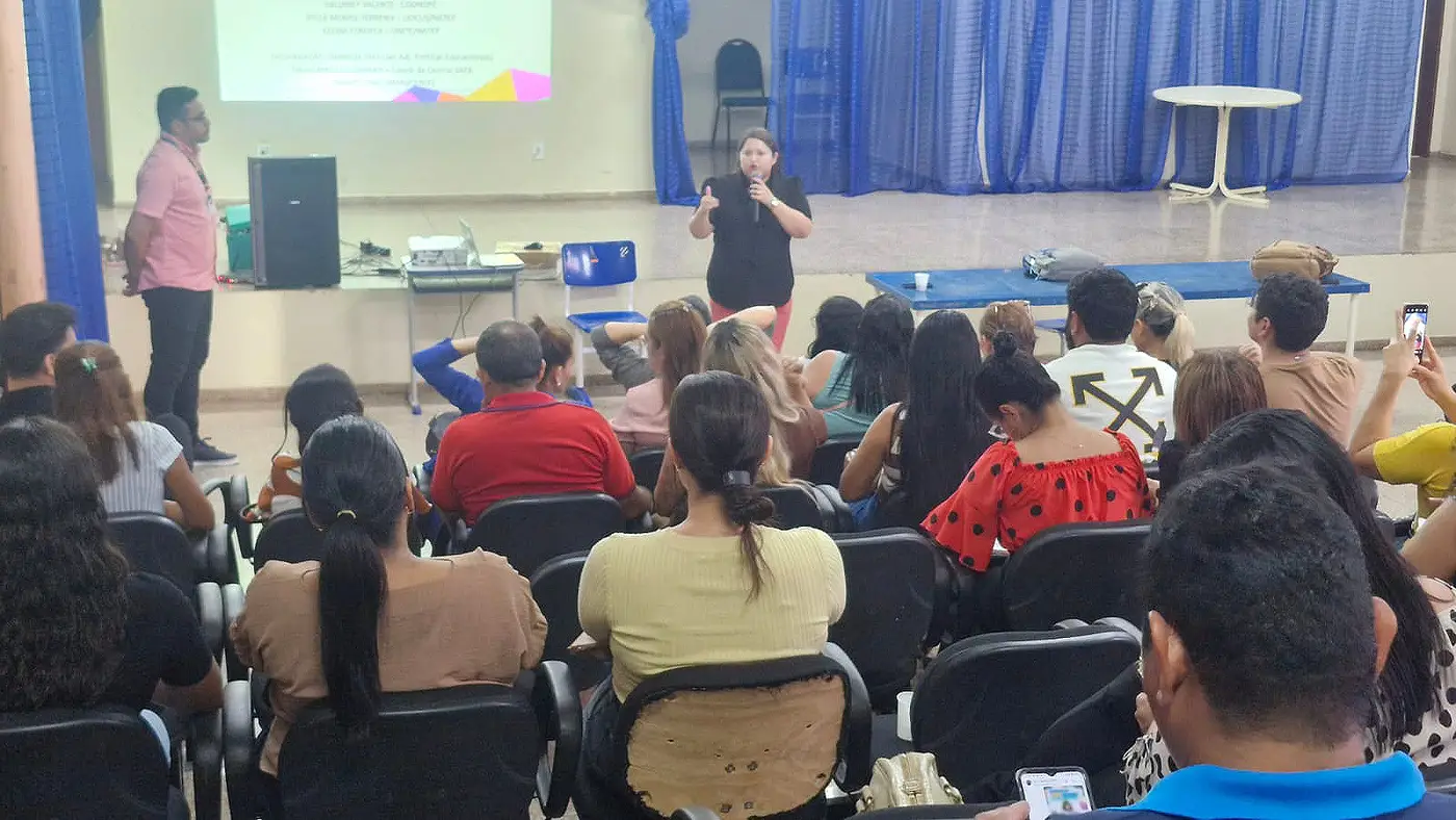 Formação do projeto Central do Saeb reuniu gestores e pedagogos de Santana para estratégias de preparação para a avaliação nacional