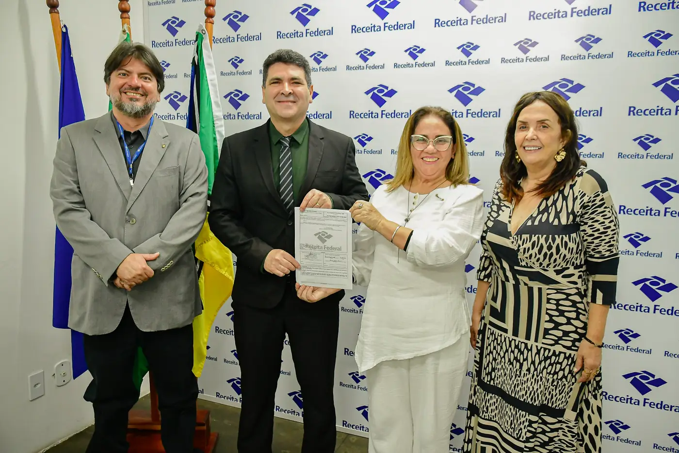 Celulares foram doados por meio de um termo de cooperação firmado entre Receita Federal e Secretaria de Saúde do Amapá