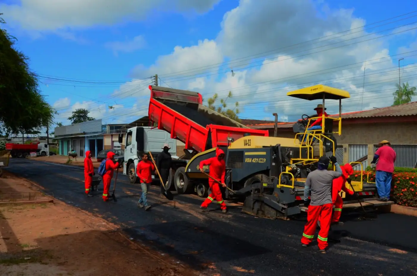 Avenida Júlio Cardoso, bairro Fonte Nova segue recebendo pavimentação