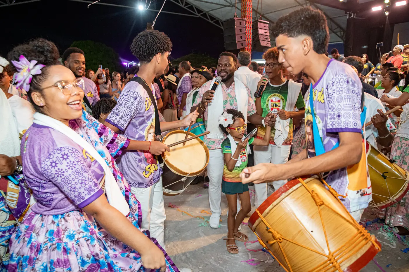 No palco Afro Amapá, o som da caixas de Marabaixo e as saias rodadas contagiaram o público