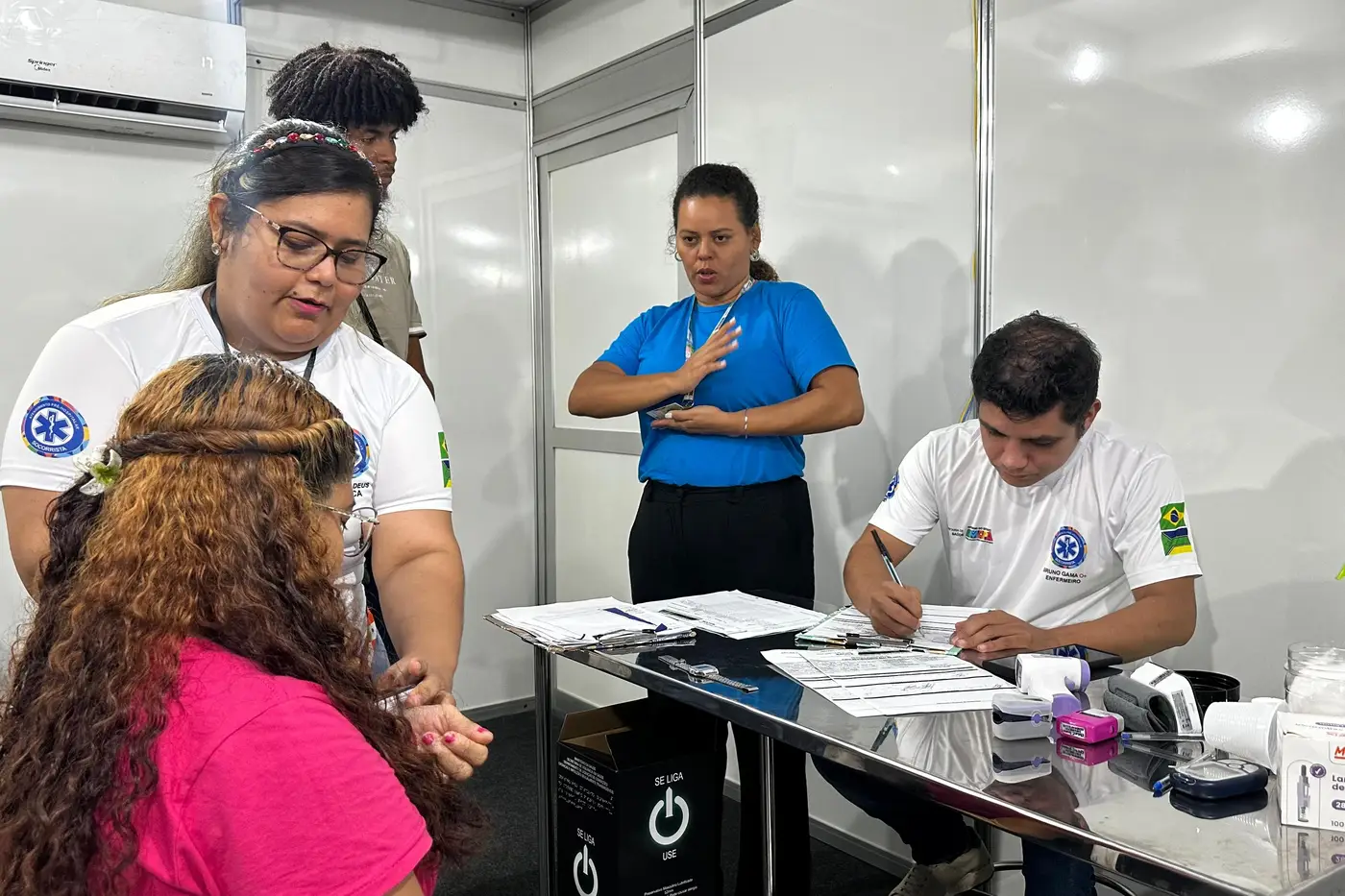 Na saúde, o público surdo é acolhido por profissionais da Central de Tradutores e Intérpretes de Libras da Saúde (Cilsaúde)