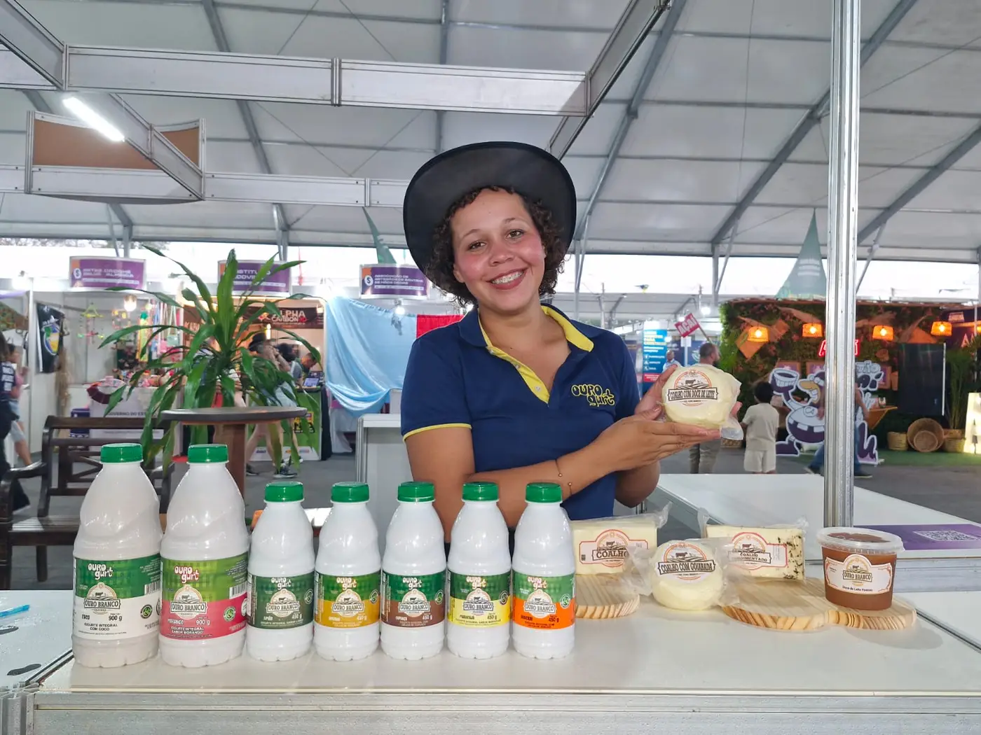 A Fazenda Ouro Branco apresenta uma linha de produtos artesanais, feitos com ingredientes naturais e processos sustentáveis