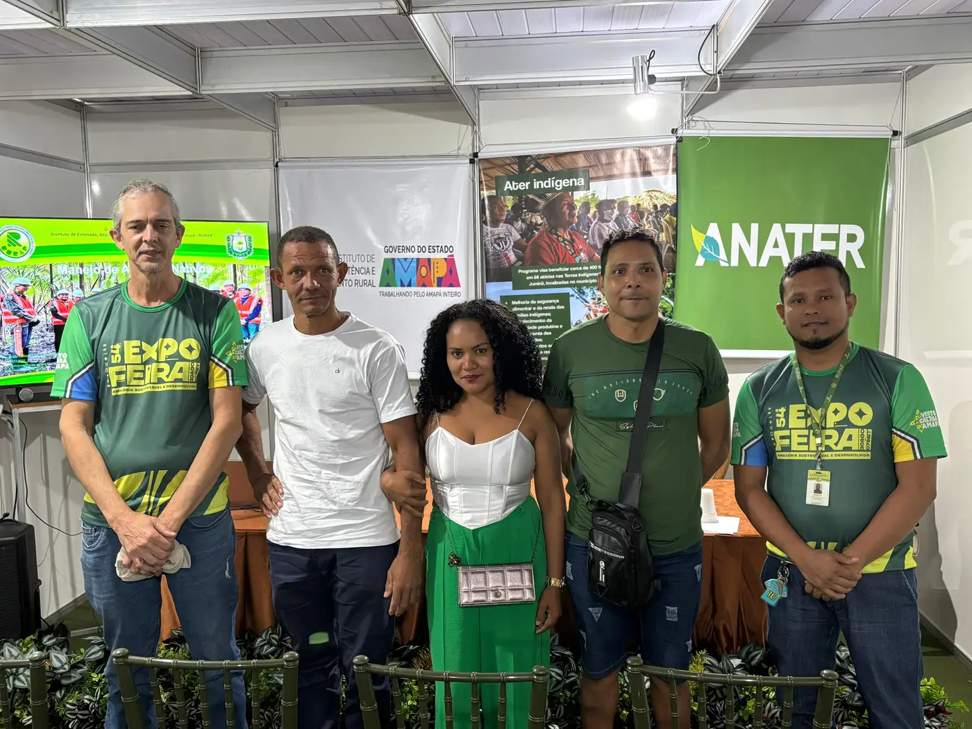 Agricultores partipam de curso e palestra sobre manejo de açaí nativo.