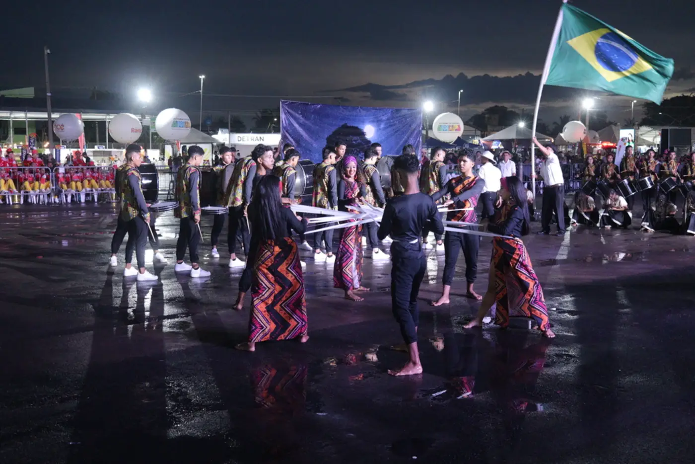 Campeã, Banda Mineko Hayashida contou a história da escravidão no Brasil