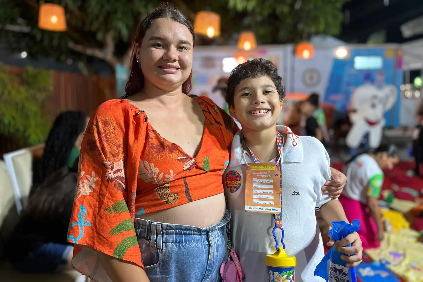Marina Melo e o filho João Gustavo, de 10 anos