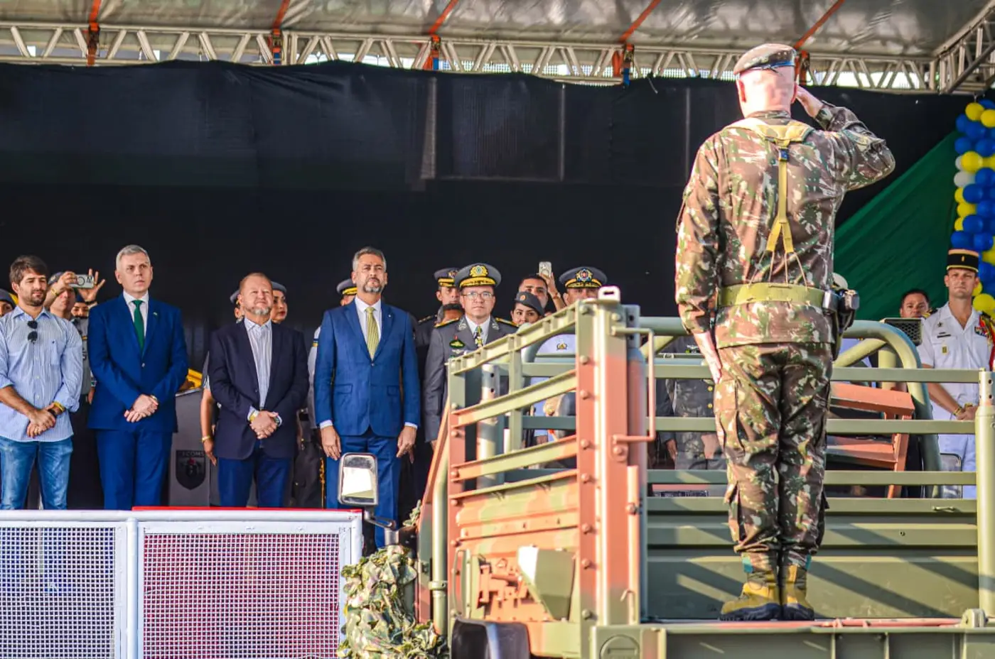 Governador Clécio Luís acompanhou o desfile com as forças de segurança pública