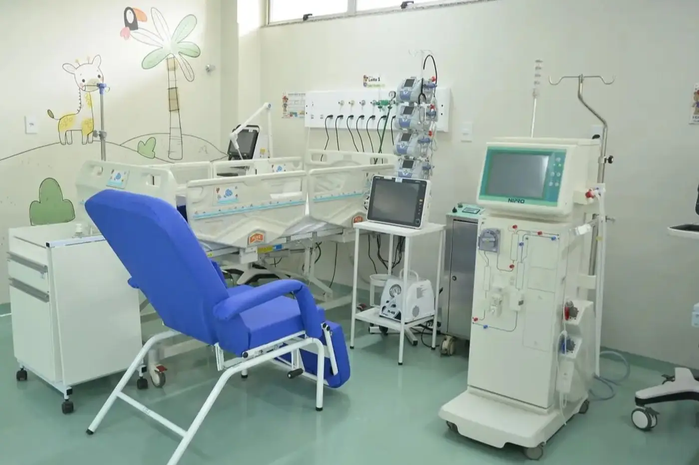Equipamento de diálise à beiral leito no HCA reforçou tratamento na nova UTI pediátrica