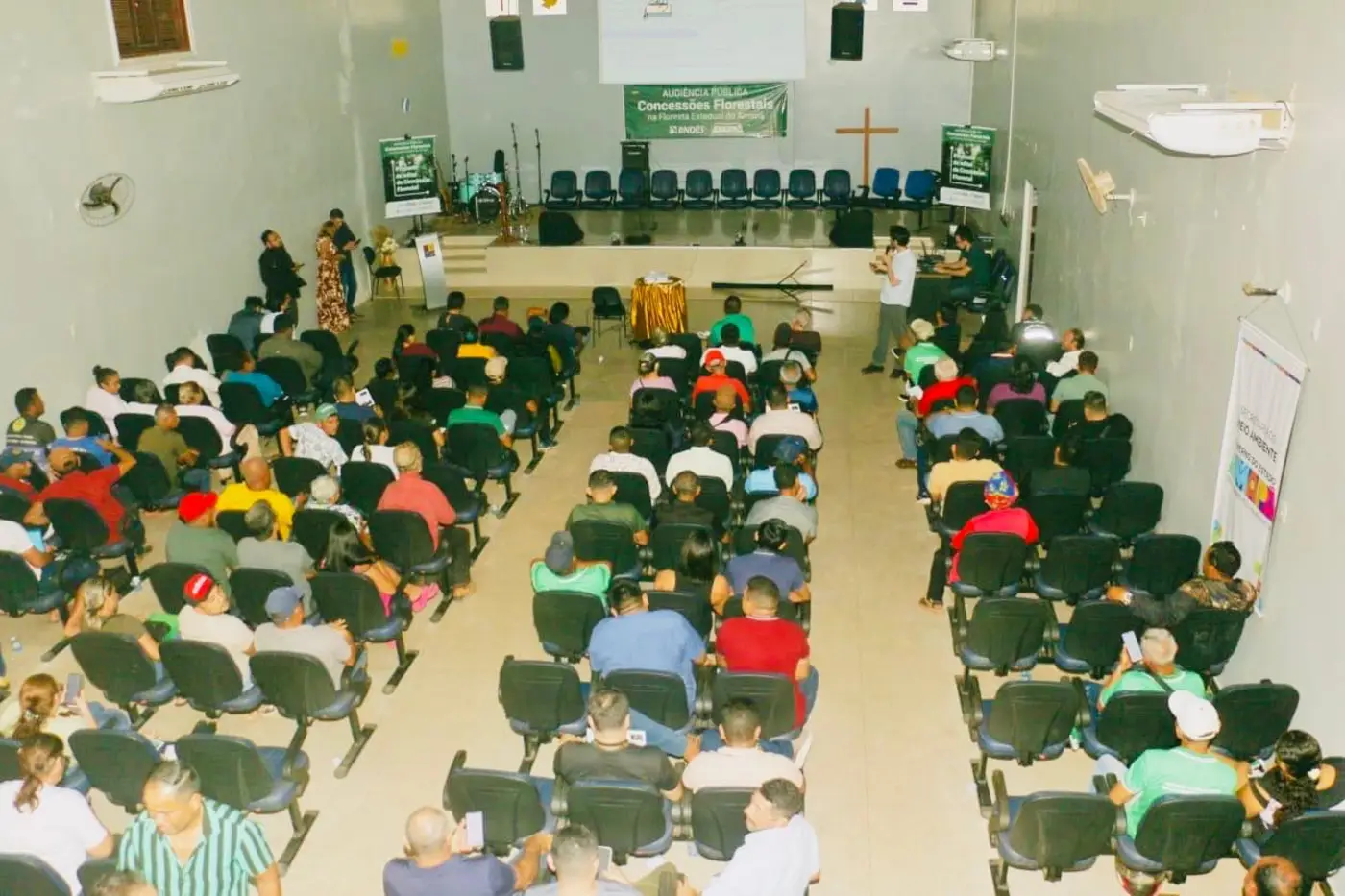 Em Oiapoque ocorreu a 4ª audiência pública participativa sobre o projeto de Concessão Florestal, dentro da Flora, que visa garantir o uso sustentável da floresta.