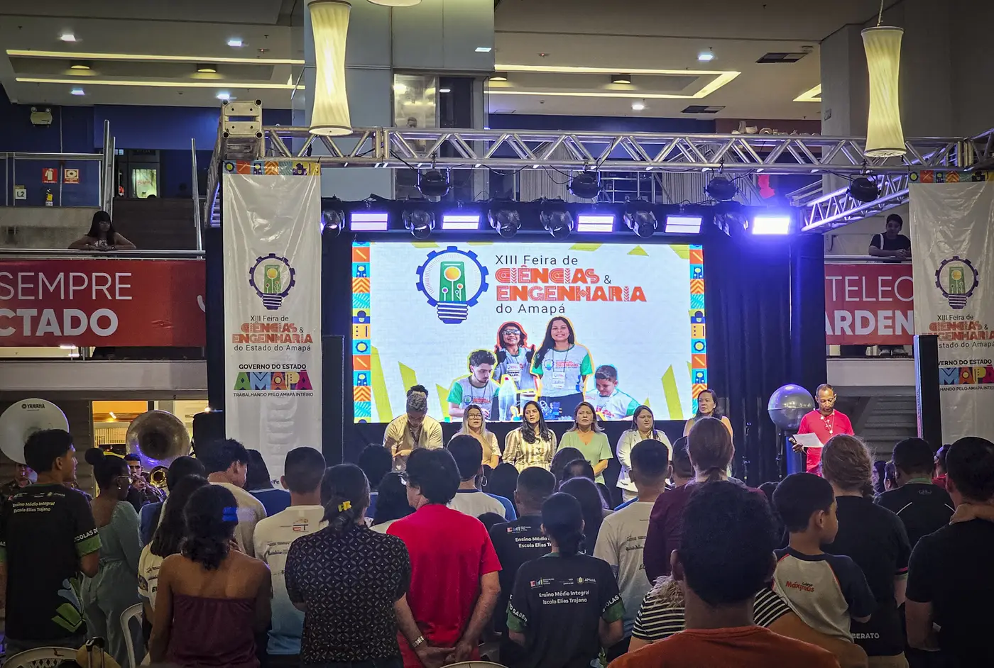 Os vencedores receberão medalhas, certificados e prêmios em dinheiro pelo “Prêmio Jovem Cientista Roberto França”