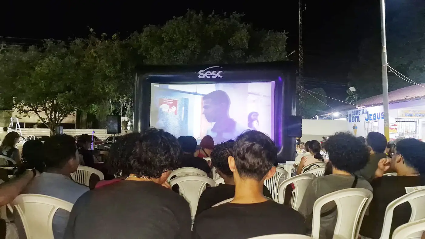 As seis produções dos estudantes foram apresentadas na praça Nova Eterna Aliança, no bairro Novo Horizonte, em Macapá