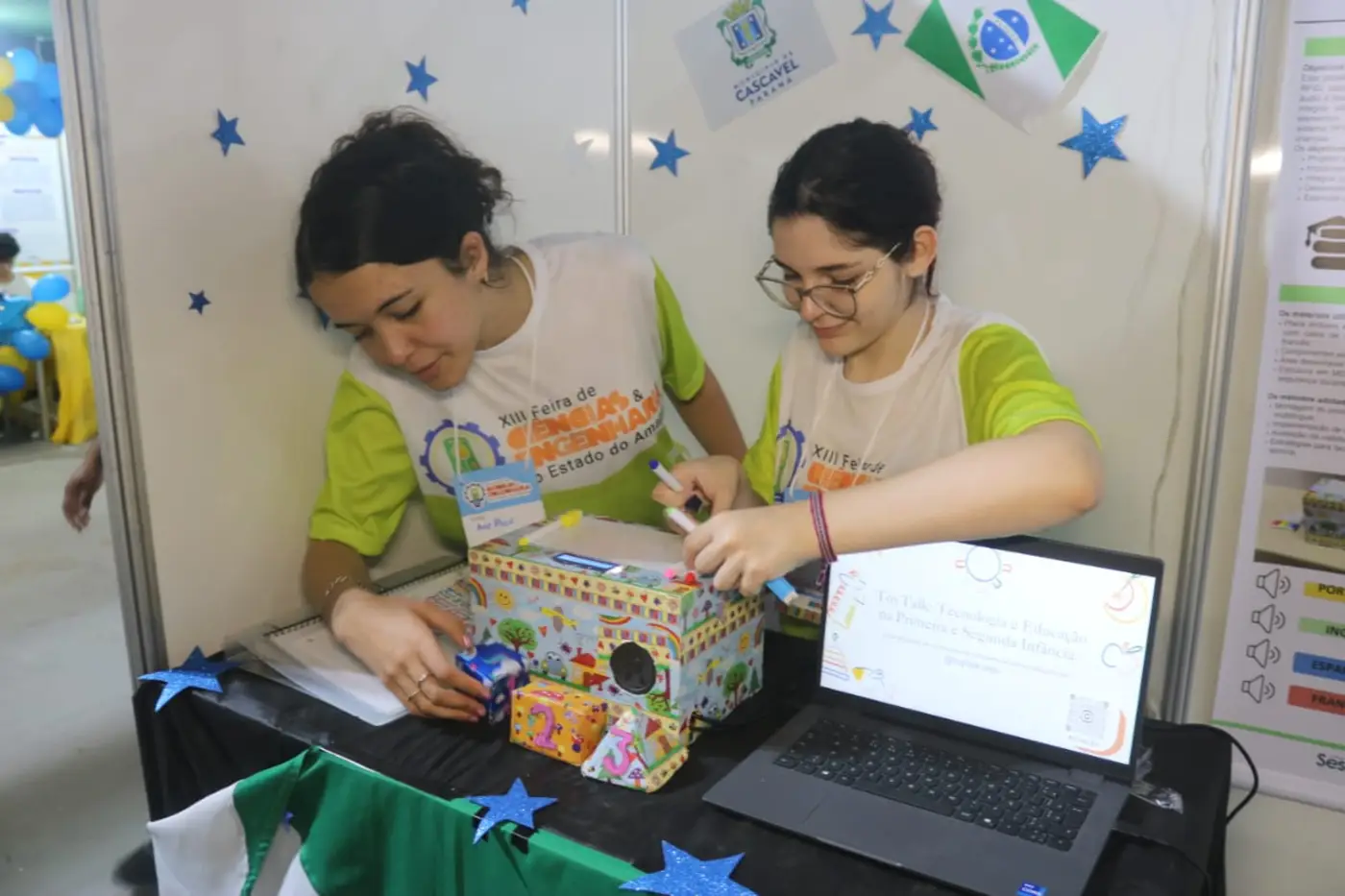 Voltado a crianças a partir de três anos, o ToyTalk estimula a alfabetização, o aprendizado de formas geométricas e números