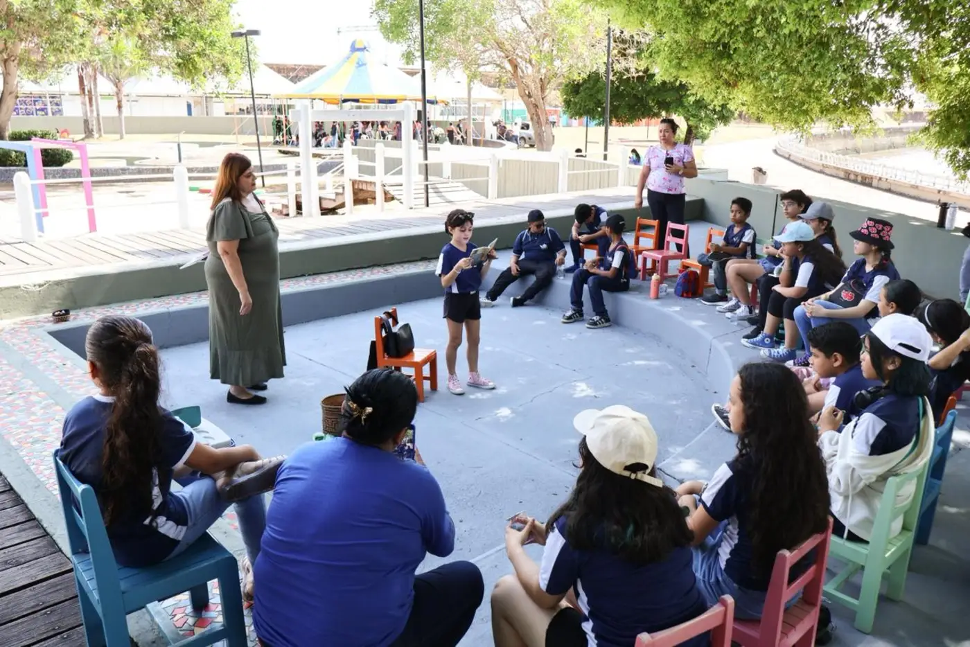 Estudantes participam de contação de histórias