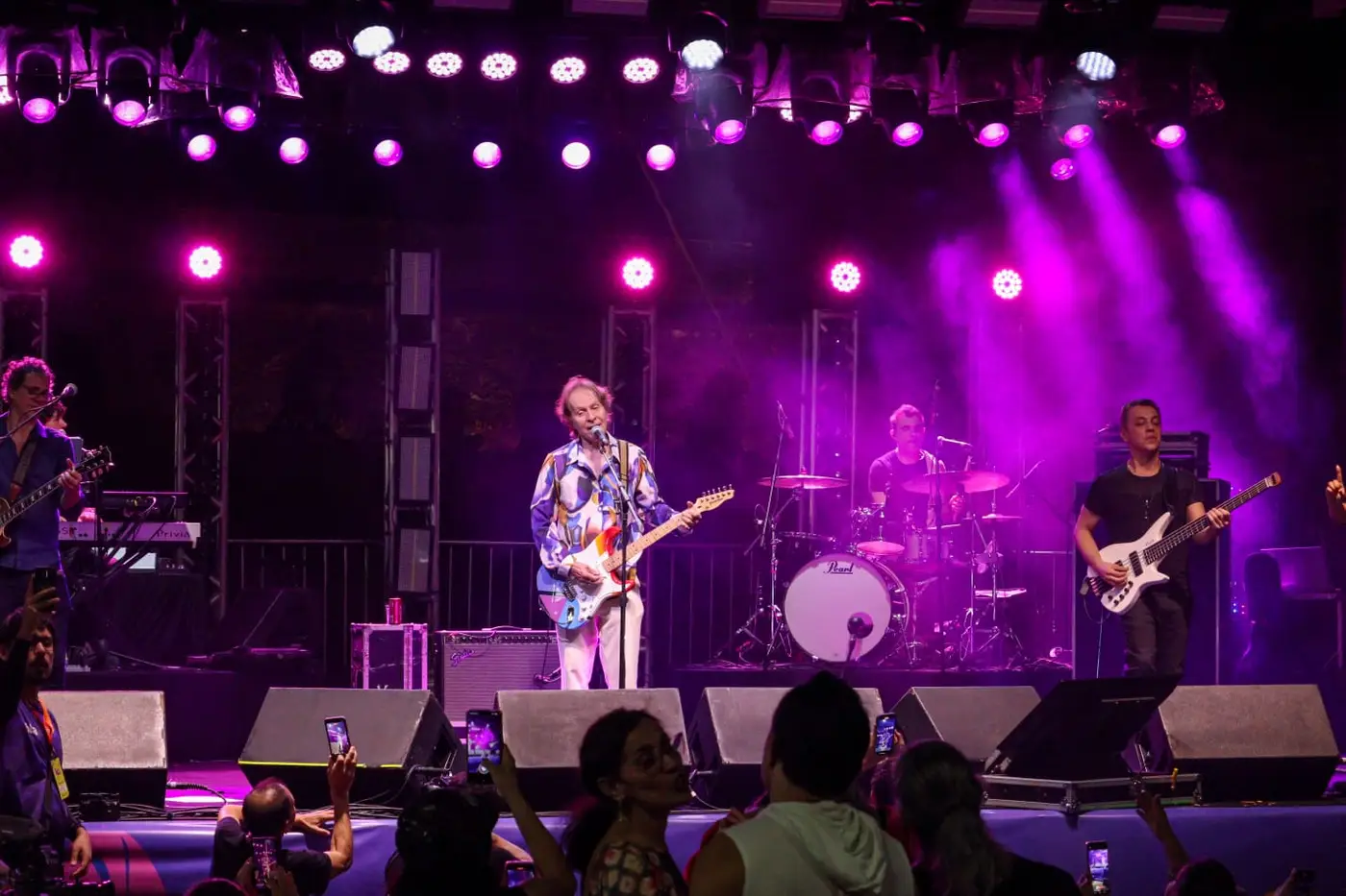 Ícone da música brasileira, Beto Guedes subiu no palco da Folia Literária Internacional do Amapá
